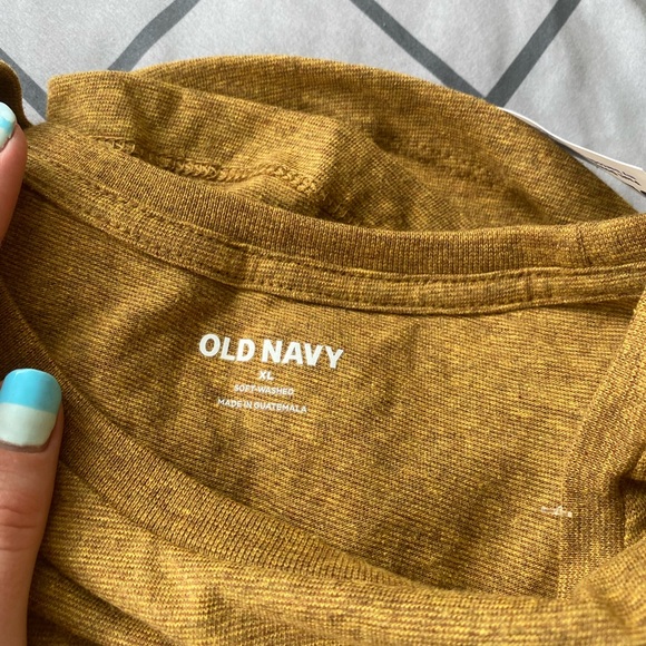 old navy long sleeve - Picture 2 of 3